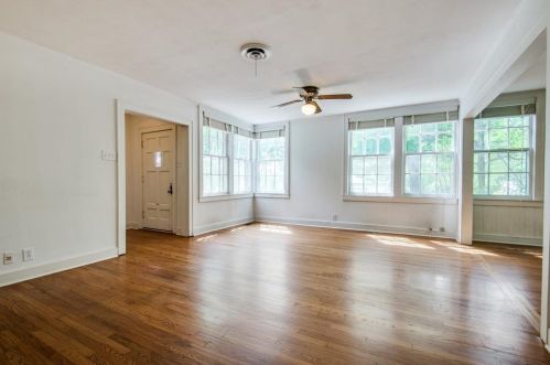 2220 Locust St, Denton TX  76209-1806 exterior