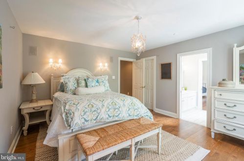 5 Gregory Ln, Newtown Square PA  19073-1518 exterior