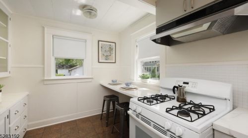 235 Seneca Pl, Westfield NJ  07090-4348 exterior