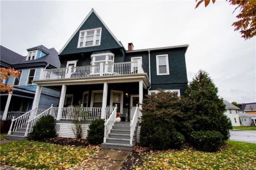 220 Richmond Ave, Buffalo, NY 14222-2112
