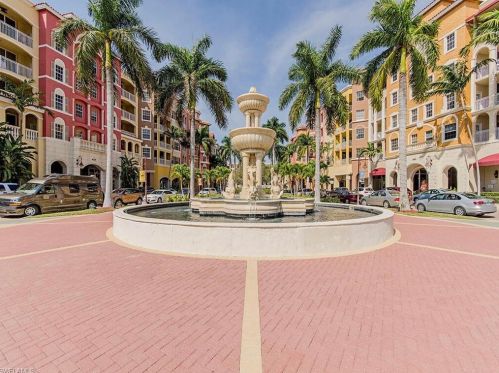 410 Bayfront Pl, Naples FL  34102-6464 exterior