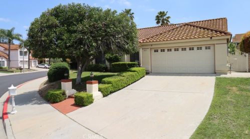 3217 Skyview Rdg, Chino Hills CA  91709-3545 exterior
