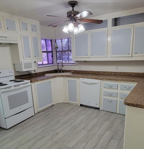 17308 Valley Ln, Conroe, TX 77306-8641