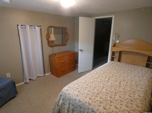 144 Old Country Rd, Huntington Station NY  11747-1814 exterior