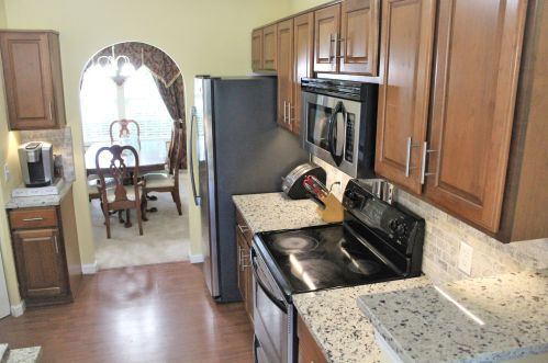 1052 Legacy Ln, Pataskala OH  43062-8078 exterior