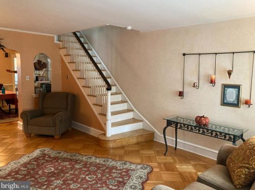 3217 Longshore Ave, Philadelphia, PA 19149-2025