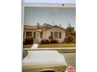 1850 82nd St, Los Angeles, CA 90001-4051