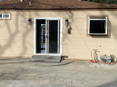 7472 Lionel St, Paramount CA 90723-2025 exterior