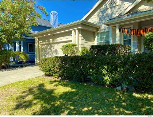 1079 Spencer Ave, Santa Rosa, CA 95404-3840