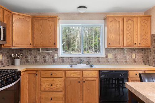 61 Caleb Dr, Danville NH  03819-3017 exterior