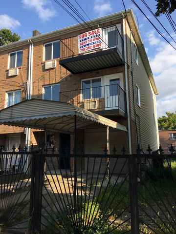1320 Needham Ave, Bronx, NY 10469-1531