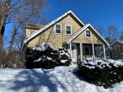 17 Gayland Rd, Needham, MA 02492-2801