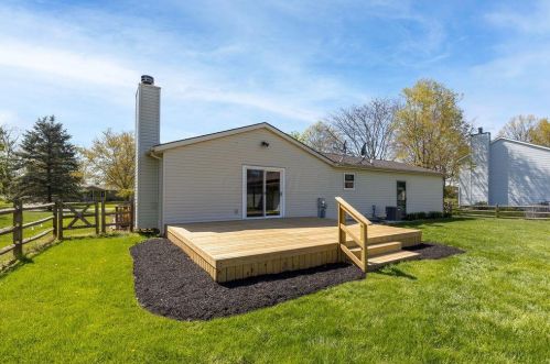 138 Cavalcade Ln, Pataskala OH  43062-9544 exterior