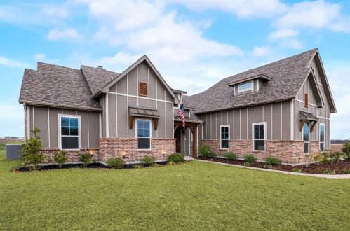 1481 Highland Rd, Waxahachie, TX 75167-8424