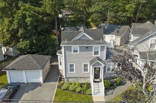 50 Essex St, Swampscott, MA 01907-1713