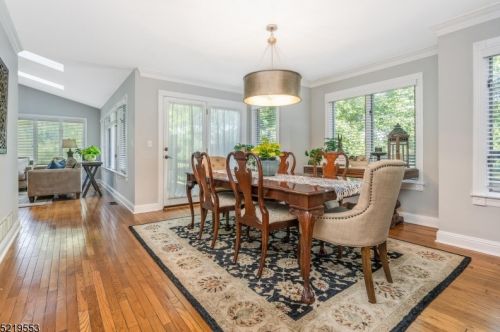 3 Country Club Dr, Annandale NJ  08801-1637 exterior