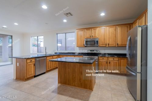 1109 Roles Dr, Gilbert, AZ 85296-8651