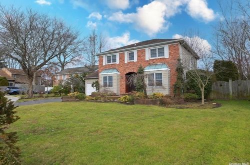 34 Knoll Ln, Muttontown, NY 11545-1328