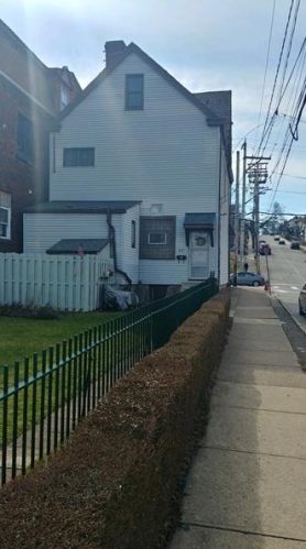 601 Greenfield Ave, Pittsburgh, PA 15207-1146