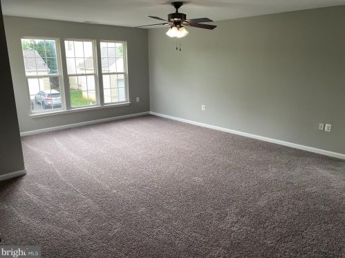 35 Chadwick Dr, Charles Town WV  25414-4464 exterior