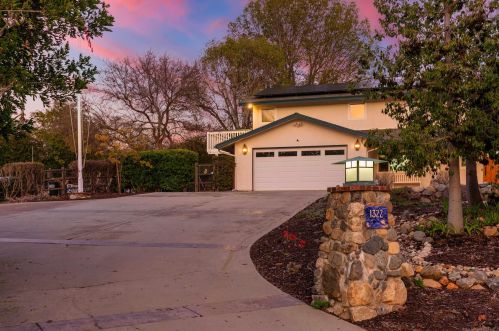 1322 Hamilton Ln, Escondido CA  92029-4316 exterior