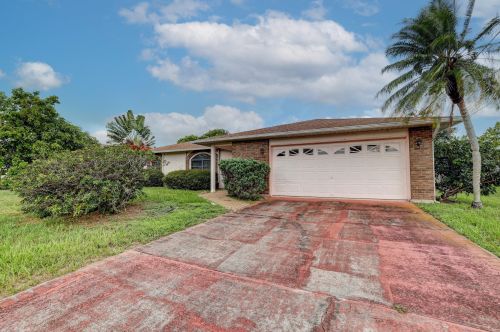 2332 Woodridge St, Fort Pierce, FL 34953-2664