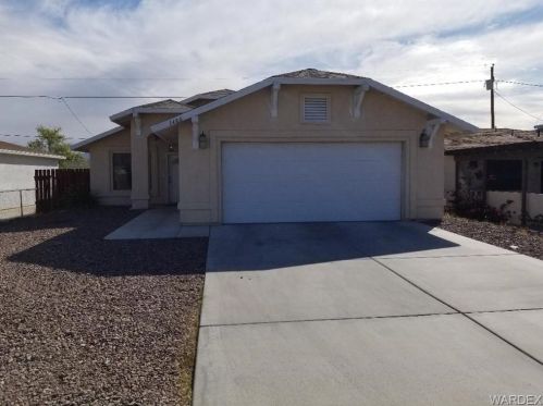 1406 Lakeside Dr, Bullhead City, AZ 86442-6530