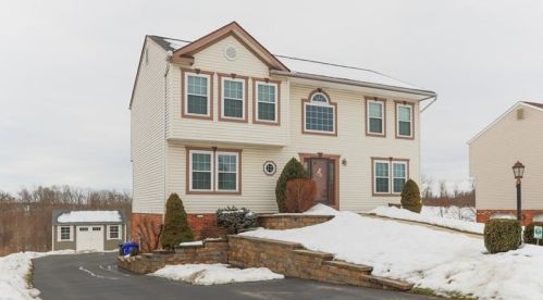 318 Commodore Dr, Mc Donald, PA 15057-2187