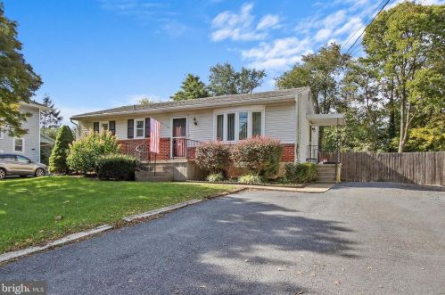 2228 Orchard Rd, Camp Hill, PA 17011-7445