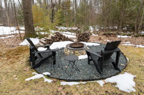 418 Deerpath Ln, Allenstown NH  03275-3213 exterior