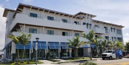 101 8th St, Naples FL  34117-9350 exterior