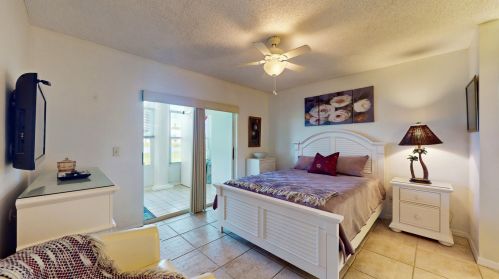 402 Grv Isle Cir, Vero Beach FL 32962-8507 exterior