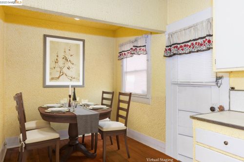 2545 Havenscourt Blvd, Oakland CA  94605-1970 exterior