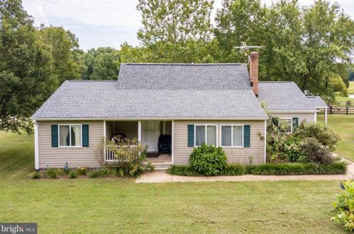 2864 Rising Sun Rd, Bybee, VA 22963-4608