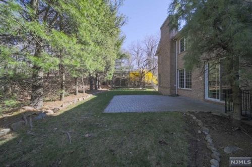 310 Bolz St, Englewood, NJ 07632-1639