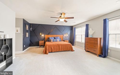 18799 Pier Trail Dr, Triangle VA  22172-2351 exterior