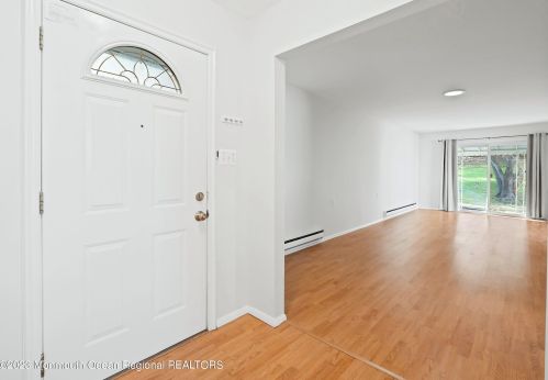 59 Whitman St, Bricktown NJ  08724-2448 exterior
