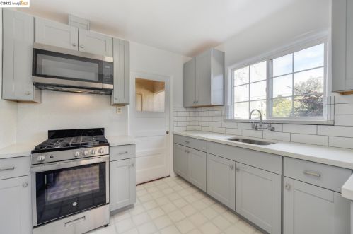 801 Taylor St, San Jose CA 95112-1654 exterior