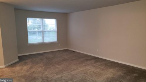 8 Bridle Path, Wilmington DE  19808-2739 exterior
