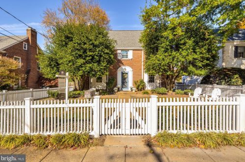 3341 Rittenhouse St, Washington, DC 20015-1671