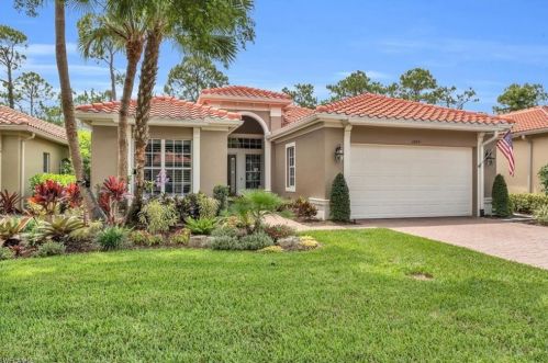 28641 Pienza Ct, Bonita Springs, FL 34135-9233