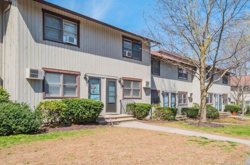 268 Divinity St, Bristol CT  06010-6024 exterior
