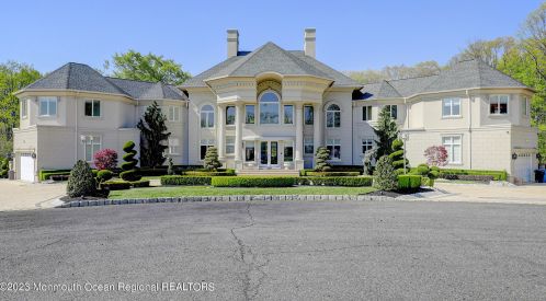 319 Bayview Dr, Morganville, NJ 07751-4652