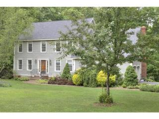 27 Nottingham Rd, Windham, NH 03087-1101