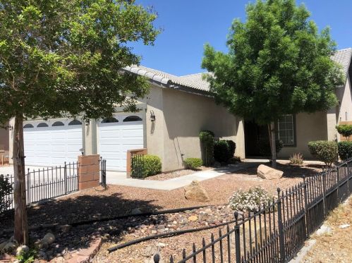 13537 Fullerton Ln, Victorville, CA 92392-8393