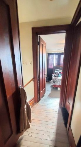 1403 Neshannock Blvd, New Castle PA  16105-2410 exterior