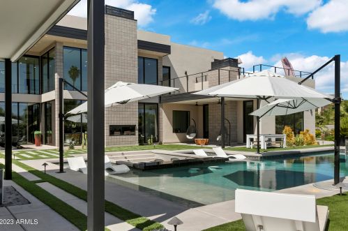 10019 57th St, Scottsdale AZ  85253-1137 exterior