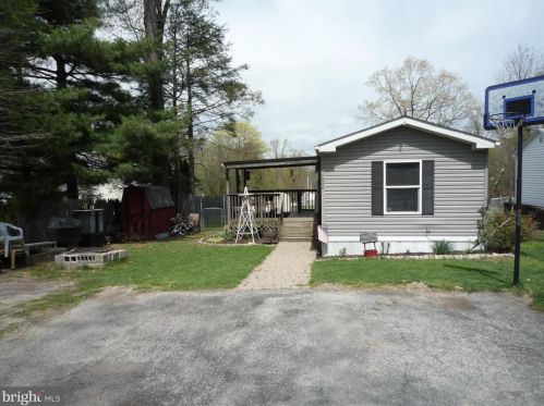 1040 Neff Aly, Red Lion, PA 17356-9349