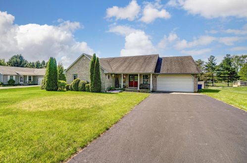 2593 Karok Dr, London OH  43140-9021 exterior