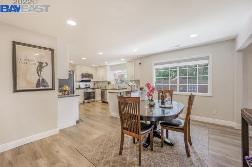 24494 Leona Dr, Hayward CA  94542-1010 exterior